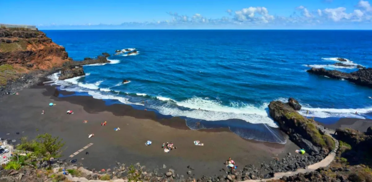 Playa de Los Patos banner