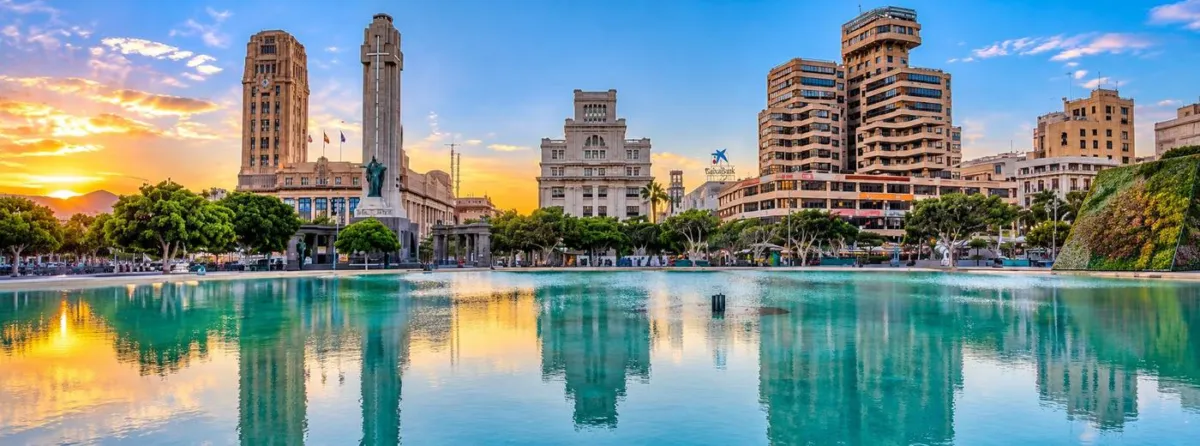 Plaza de España banner